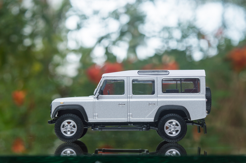 Illustration for article titled TBT - Cararama Land Rover Defender 110